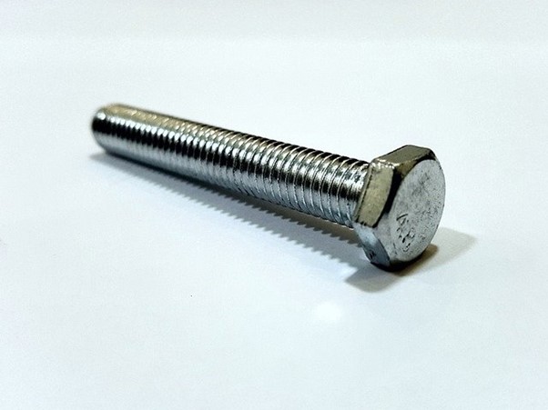 Zinc plated hexagonal bolt