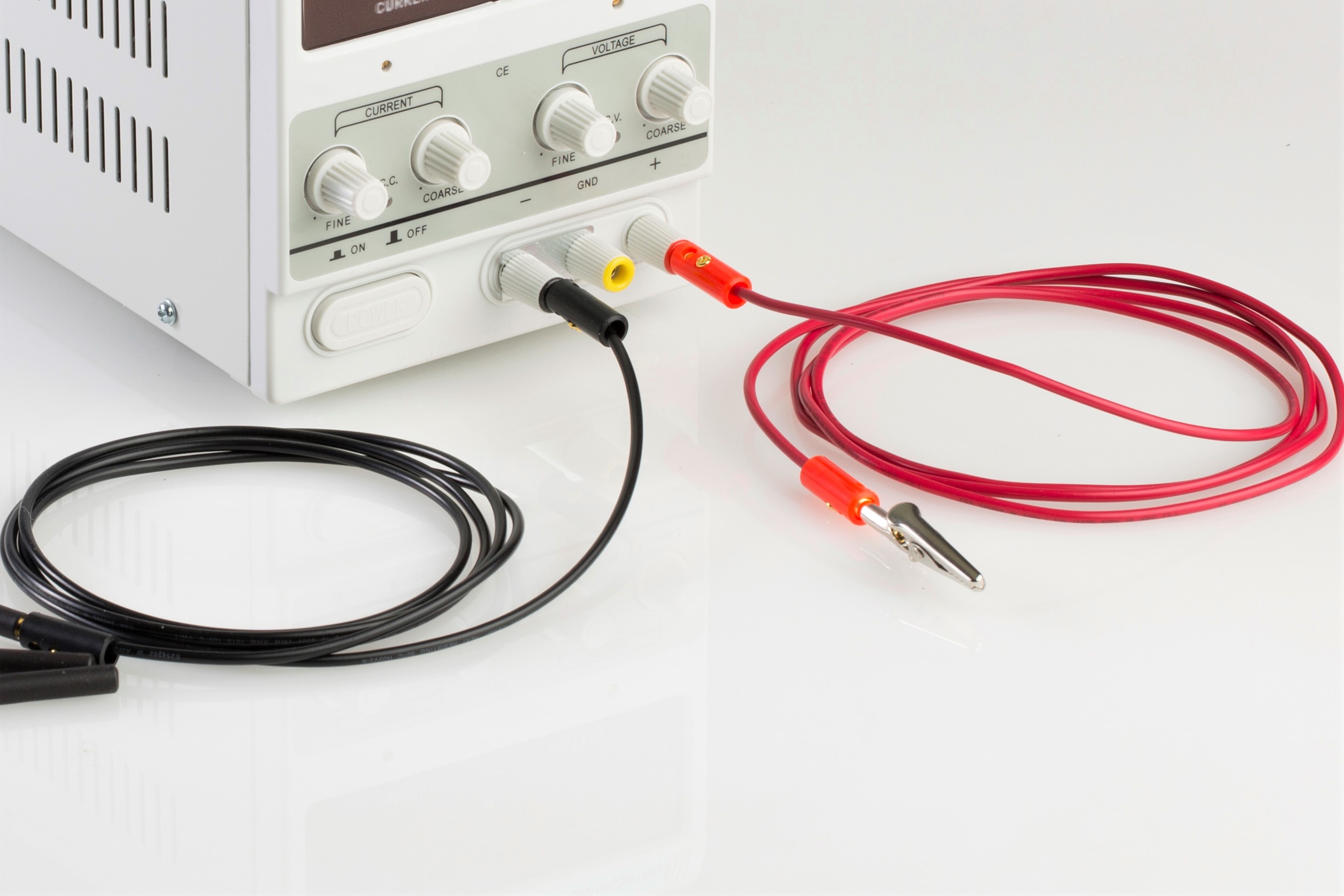 Red / Black Plating Leads Set Set of red and black leads for electroplating